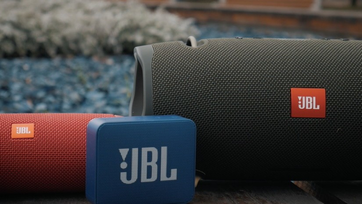 “JBL Flip 5”, “JBL Charge 4” ir “JBL GO 2