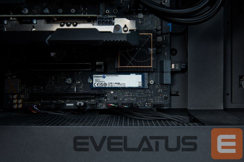 Kietasis diskas SDD Kingston SSD | NV3 | 4000 GB | SSD form factor M.2 2280 | Solid-state drive interface PCIe 4.0 x4 NVMe | Read speed 6000 MB/s | Write speed 5000 MB/s