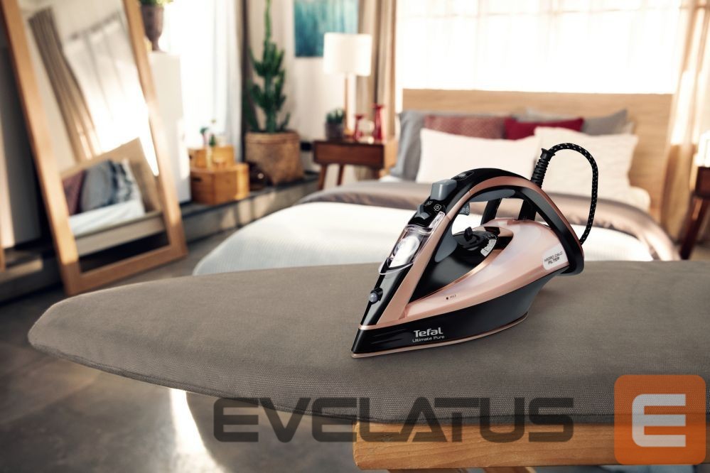 Lygintuvai TEFAL Steam Iron FV9845 3200 W, Water tank capacity 350 ml, Continuous steam 60 g/min, Black/Rose Gold