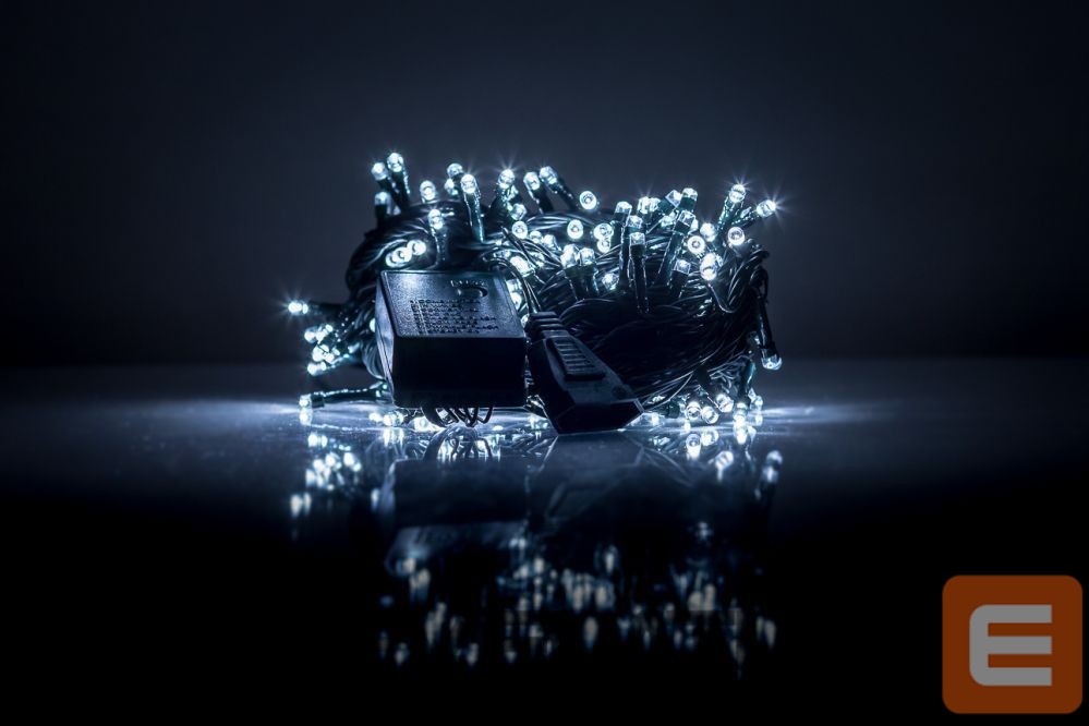 Kambarių girlianda N/A Ziemassvētku lampiņu virtene 300LED RS-113 20m. White