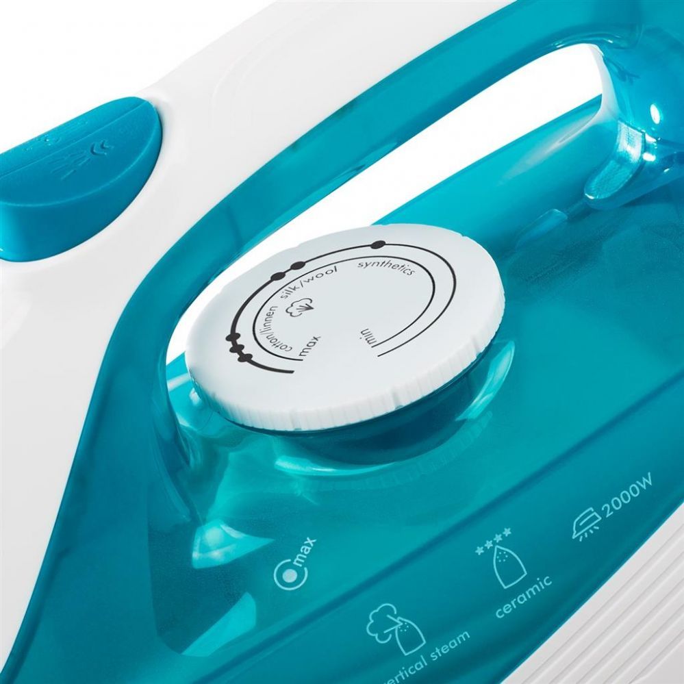 Lygintuvai Tristar ST-8300 | Steam Iron | 2000 W | Water tank capacity 210 ml | Continuous steam 16 g/min | Green