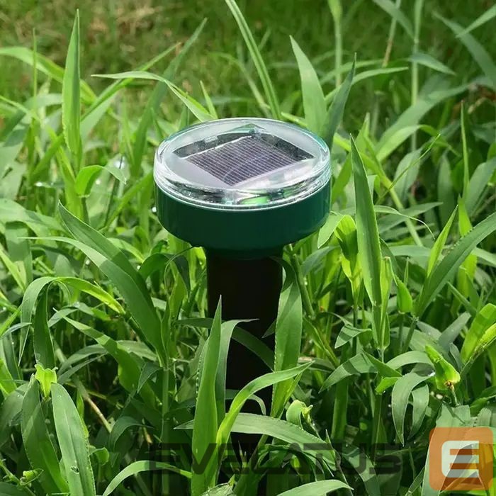 Kitas produktas iLike Gardenera Solar Ultrasonic Mole and Rodent Repeller 22.5x6.3cm Set of 2 pcs for Garden and Lawn